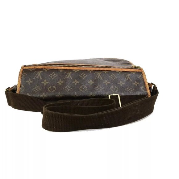 LOUIS VUITTON Messenger Bosphore GM Shoulder Bag Monogram Leather - Picture 9 of 16